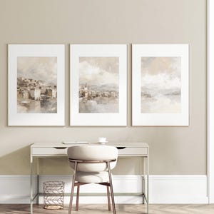 Digitala konsttryck med italiensk kust: Set om 3 | Beige galleriväggkonst | Tryck för sovrum | Neutral inredning | Utskrivbara vardagsrumsaffischer