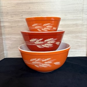 Vintage Pyrex Set of 3 Autumn Harvest Mixing Bowls- Vintage Pyrex- Vintage Kitchen- Cinderella Bowls