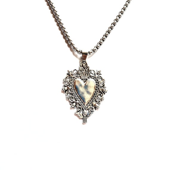 Fire Heart Necklace, Silver Necklace, Chrome Heart Chain, Heart Necklace, Anatomical Heart, Burning Heart, Sagrado Corazon, Chrome heart