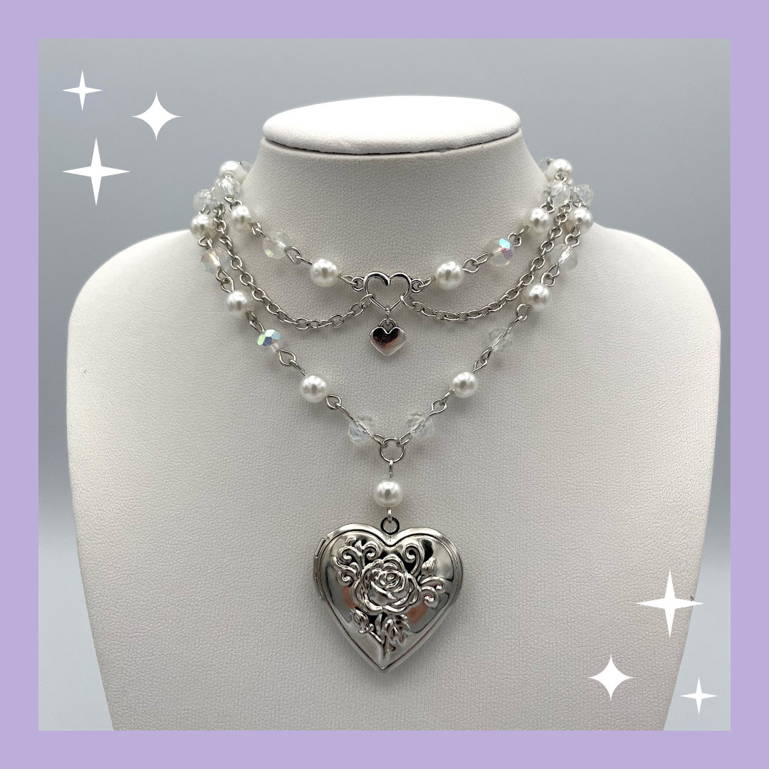 Rhinestone Heart Necklace – Brandy Melville