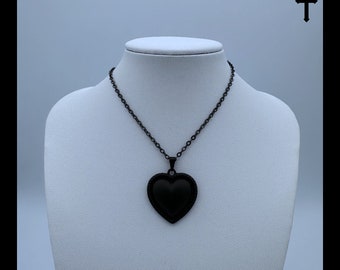 Melancholic Heart Necklace!