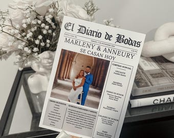 50 Count - Customizable Wedding Newsletter Fans