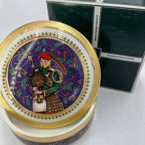 Mikasa - Eleven Pipers Piping (Twelve Days of Christmas) box included