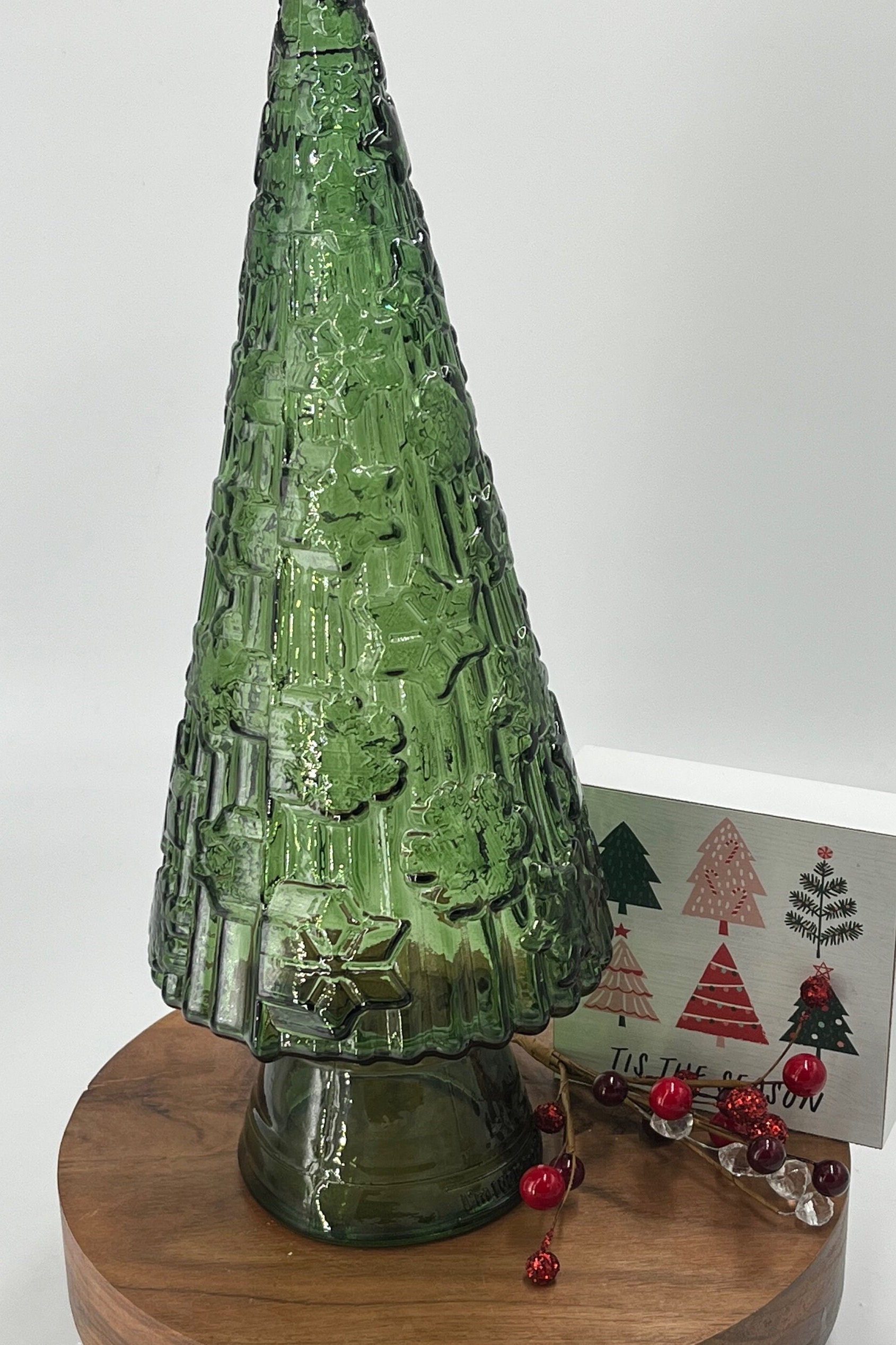  H&D Green Crystal Glass Christmas Tree Holiday Figurine with  Gift Box : Home & Kitchen