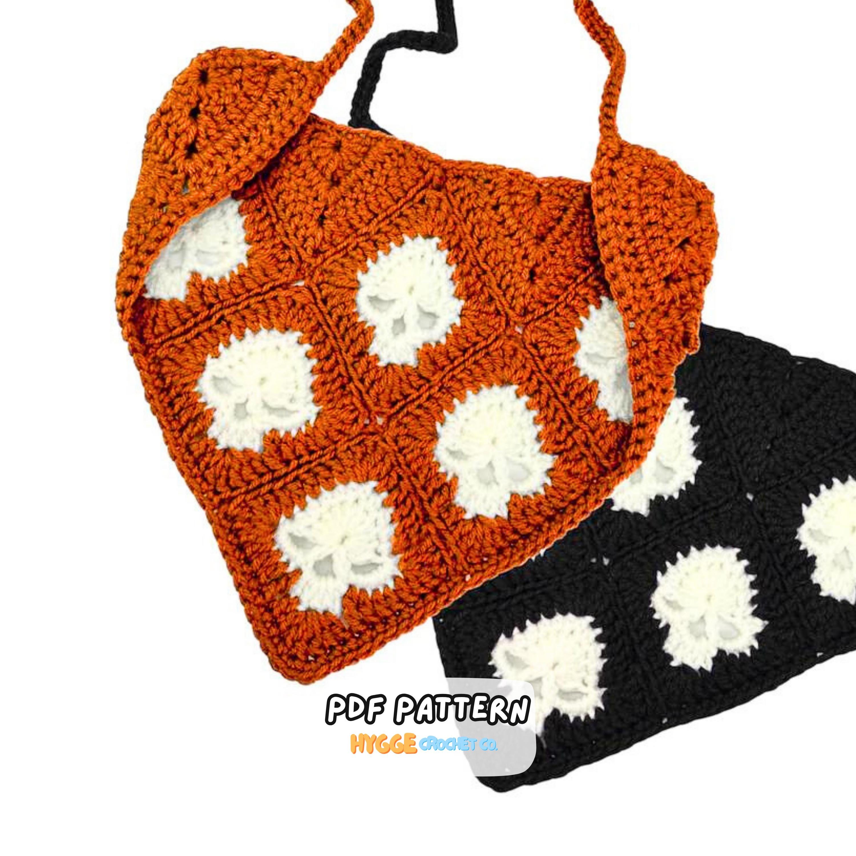 Teschio E Rose Testa Di Scheletro Morto E Fiori Rossi Tatuaggio Gotico Vintage Disegnato A Mano 61781713 - Foto 4