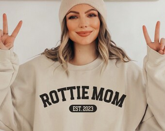 Rottie Mom Sweatshirt Rottweiler Crewneck Custom Rottweiler Hoodie Personalized Rottweiler Mom Gift Rottie Mom Shirt Rottie Mama Pullover