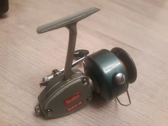 Lot of 2 Vintage Fishing Reels Garcia Mitchell 300 and Heddon 220