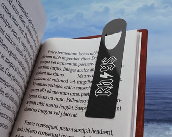 Op Rhysand AC DC geïnspireerde bladwijzer: Sarah Maas fanmerchandise