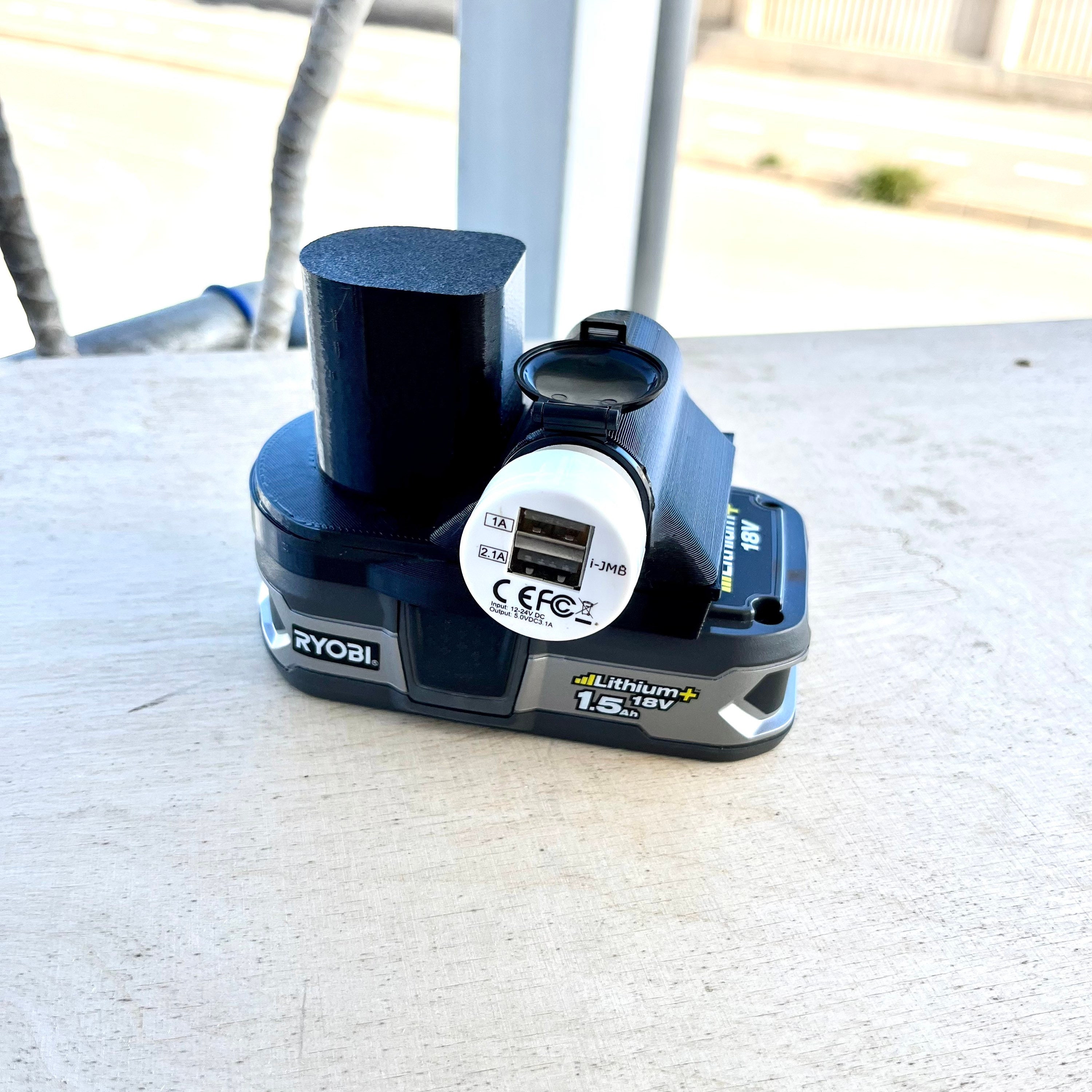 Ryobi Portable Lighter Socket Power Station for Battery 18v/20v + 10A Fuse  12V Output