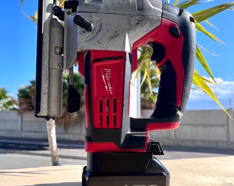 Milwaukee M18 to Makita LXT Battery Adapter - 3D Printed
