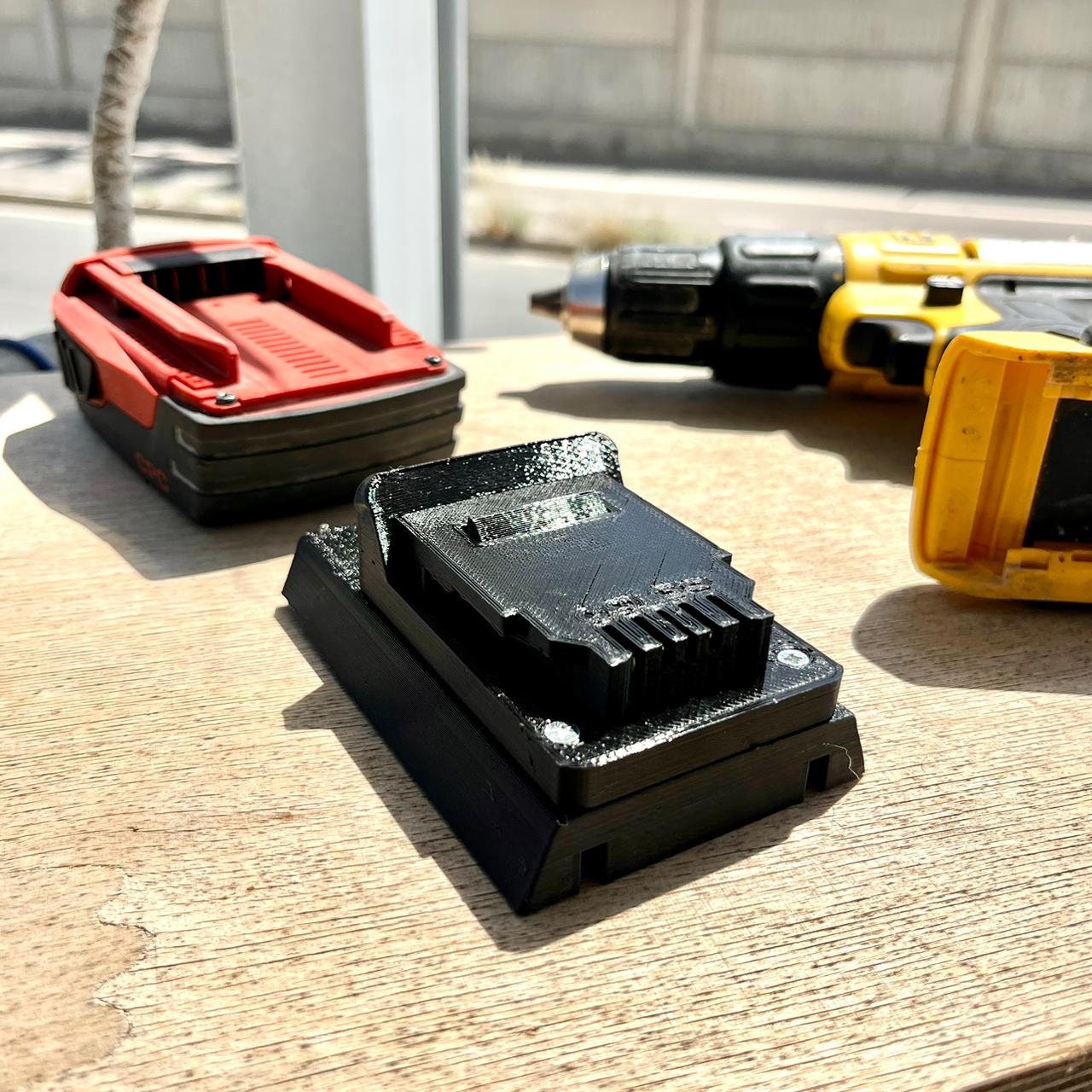 Adattatore Batteria Dewalt 18V A 12V Con Presa Accendisigari - Convertitore Per Auto, Campeggio E Emergenze - Foto 10