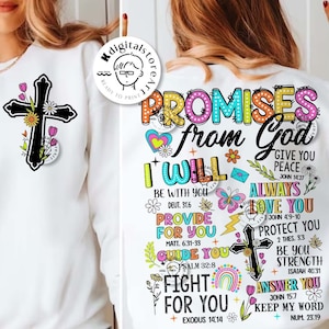 Puede incluir: Sudadera blanca con una cruz negra y un diseño floral en el lado izquierdo. El lado derecho presenta un gráfico colorido con el texto "Promises from God" y versículos bíblicos.