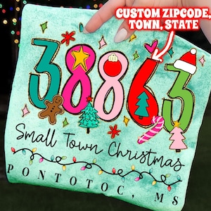 Benutzerdefinierte Preppy Weihnachten Postleitzahl PNG, Retro Kleinstadt Weihnachten PNG, Bunter Urlaub Brief Design, Neon Weihnachten, Trendy Weihnachten Girly