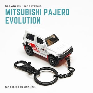 Mitsubishi Pajero Evolution - car keychain