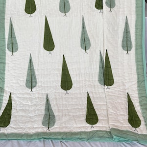 Anokhi Hand Block Printed Quilt, Lightweight Cotton Blankets, Jaipuri King Size Quilt Throw, Decorative Floral Quilt Coverlet, Bedding Decor