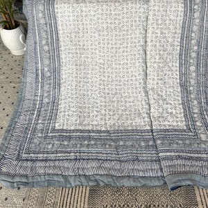 Indian Beautiful Block Print Quilt Reversible Jaipuri Cotton Floral Quilt, Jaipuri razai, Bedspread Comforter Boho Comforter Voile Quilt