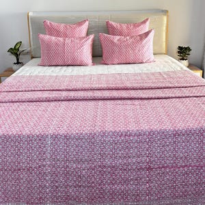 Indian Block Print Kantha Quilt, Vintage Floral Kantha Bedspreads, Kantha Bedding Throw Coverlet, Hand Stiched Bedcover, King Jaipuri Quilt