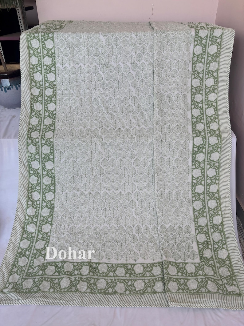 handcrafted reversible mashroo double quilt with filler - earthen whispers