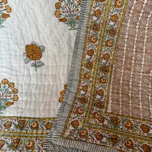 Anokhi Hand Block Printed Jaipur Quilt, Reversible Indian Floral Bedspread, 100% Organic Cotton Quilt, King Bedding Comforter, Jaipuri Razai