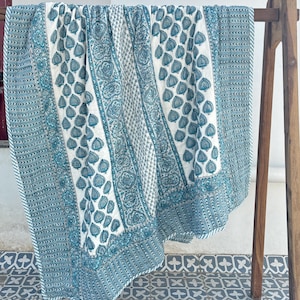 Indian Cotton Handmade Quilted Razai,Hand Block Print Quilt, Throw Bedspread Queen Size Blanket,Reversible Floral Quilt kantha Bedding Quilt