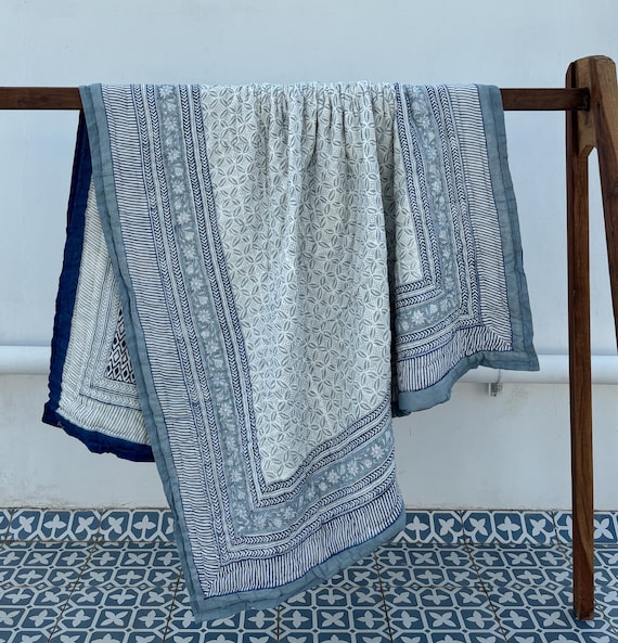 Hand Block Printed Cotton Quilt: Reversible Floral Quilt Jaipuri Razai