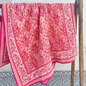 Indian Block Printed Quilt, Bohemian Cotton Bedspread, Handmade Pink Floral Quilt, Queen Size Coverlet, Jaipuri Razai Comforter, Boho Decor