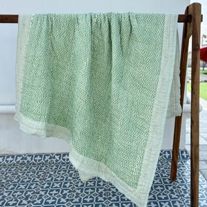 Indian Green Block Printed Quilt, Reversible Cotton Throw Blanket, Handmade Floral Bedding Quilt, Queen Size Bed Comforter, Jaipuri Razai