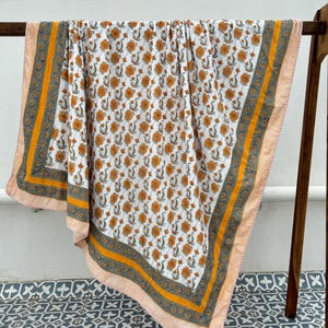 Couette indienne en coton imprimé : couvre-lit réversible floral king size