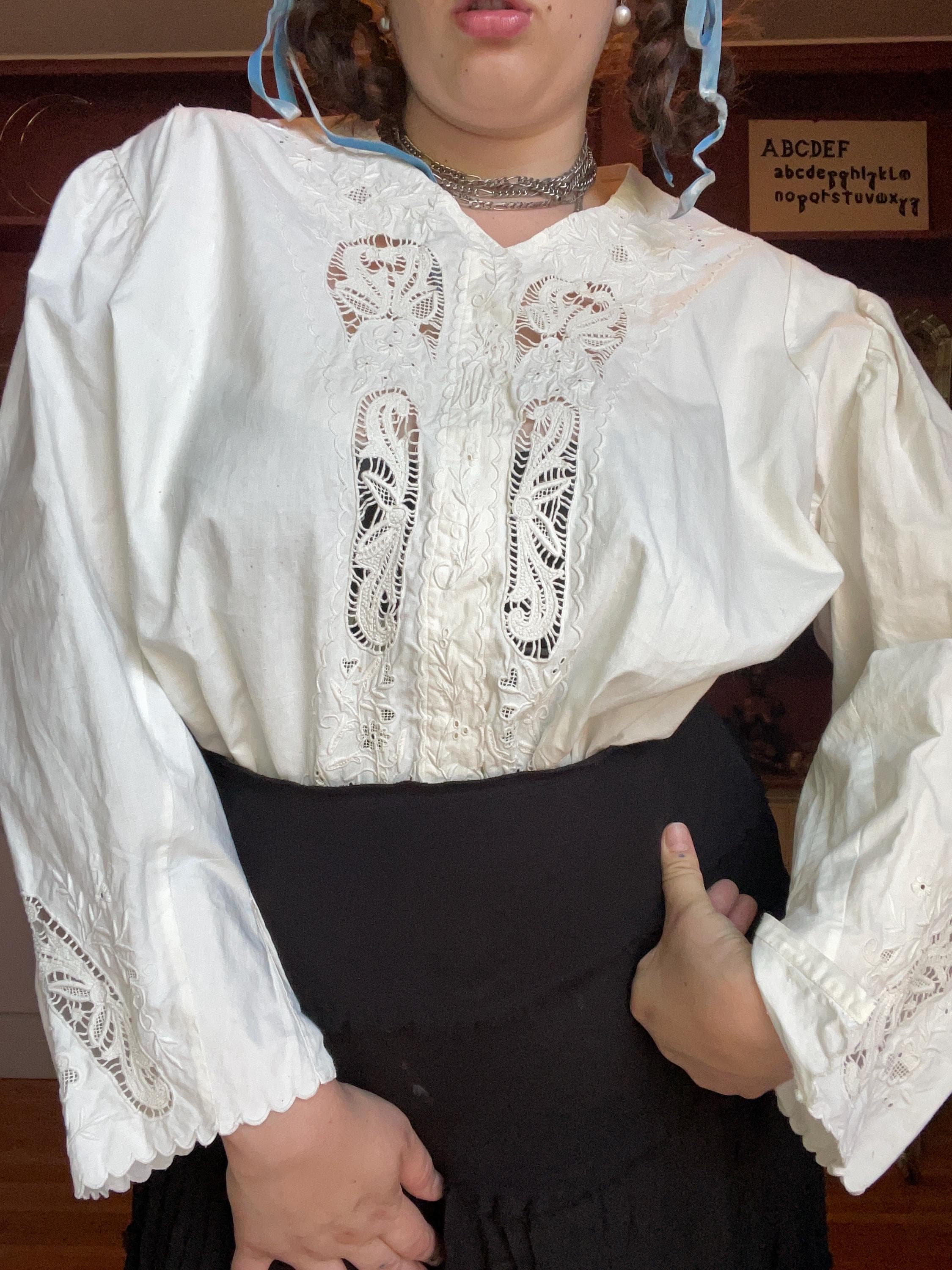 Vintage Peasant Top Blouse Romanian Embroidered Floral 70s