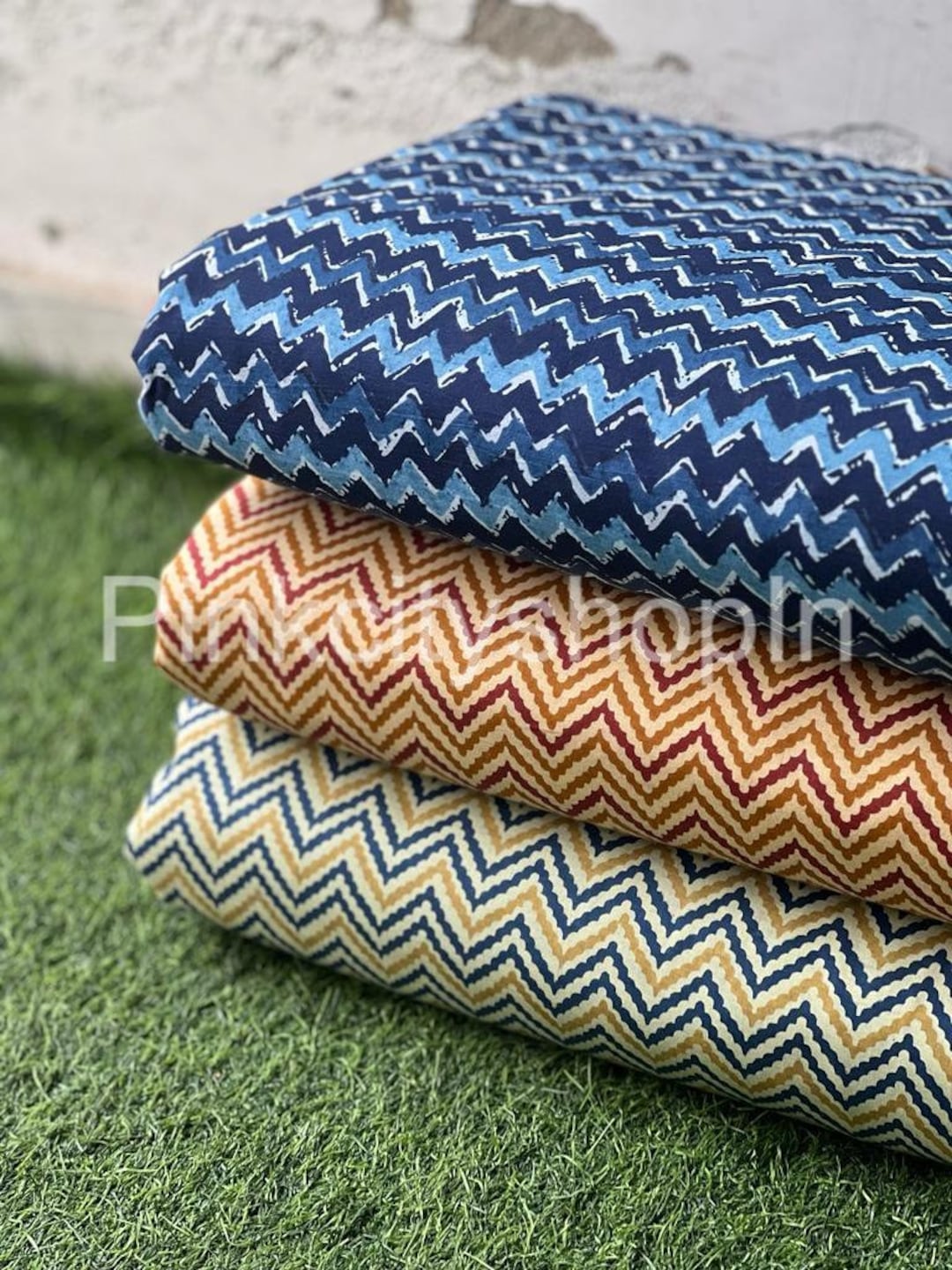 Stoff mit Zick-Zack-Streifen, Meterware, Polsterstoff aus