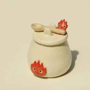Reserva este bonito tarro de cerámica con tapa de demonio de fuego, juego de saleros de cerámica, decoración de cocina, regalo de cumpleaños, regalo único de San Valentín, regalo para pareja.