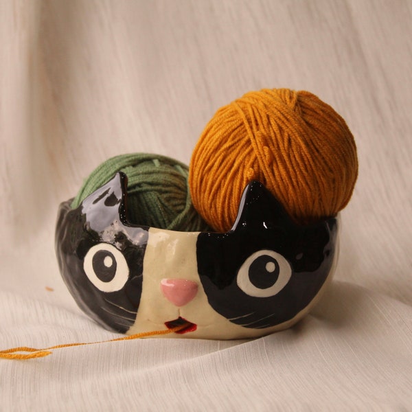 Pre-order Handmade Black and White Cat Ceramic Yarn Bowl, Handbuilt Yarn Holder, Gift for her