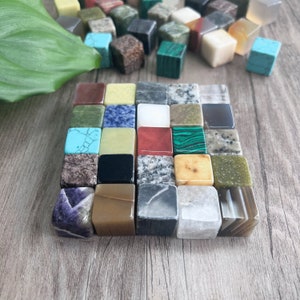 Cubo di cristallo intagliato, cristallo misterioso, decorazione di cristallo curativo, collezione di cristalli