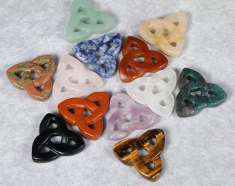 1,5 po. Pendentifs à breloques noeud celtique en cristal sculpté à la main, noeud d'amour, cadeau en cristal de guérison