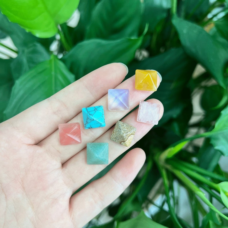 12mm Mini Crystal Pyramid, Small Healing Crystal Decoration, Mystery ...