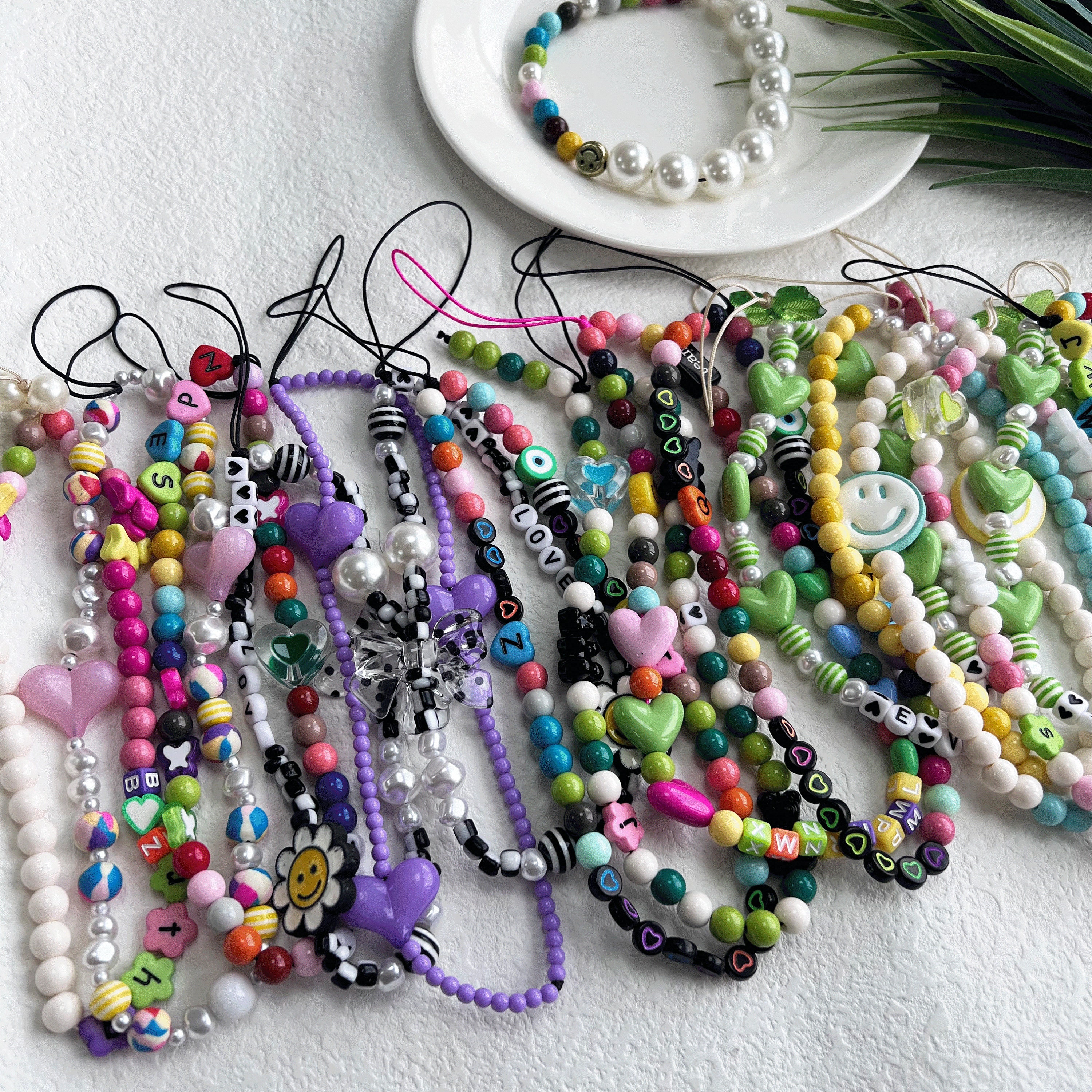 Sassybeadshoppe Retro Keychain Kit, 90's Beadable Key Chain, Lisa Frank Beaded Keychain, Focal Beads, Bubblegum Beads