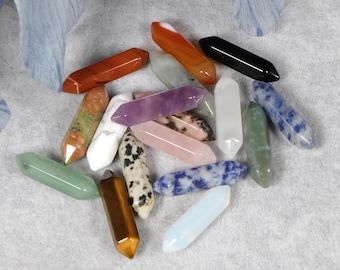 Baguette magique sculptée à double pointe en cristal de 31 x 8 mm, obélisque de cristal de guérison