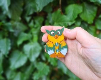 Handmade Ceramic Owl Magnet: Collectible Fridge Decor