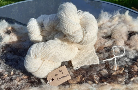 Undyed Welsh Lambswool 4-Ply Yarn: Soft Natural Fiber, 100g Hank