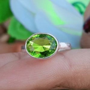 Peridot Ring, Beautiful Ring, Gemstone Ring, 925 Silver Ring, Natural Peridot, Handmade Ring, Boho Ring, Peridot Jewelry, New Year Gift