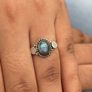 Labradorite Ring, Gemstone Ring, Handmade Ring, 925 Silver Ring, Beautiful Ring, Designer Ring, Natural Labradorite, Labradorite Jewelry