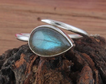 Blue Labradorite Ring, Handmade Ring, Boho Ring, Statement Ring, Natural Labradorite, 925 Silver Ring, Ring For Love, Labradorite Jewelry