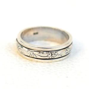 Spinner Ring, Fidget Ring, Flower Spinner Ring, Solid 925 Sterling Silver Ring, Anxiety Ring, Spin Ring, Handmade Ring, Meditation Ring,