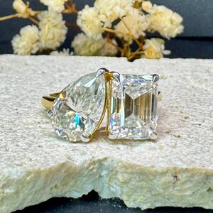 1.70 carat E color VVs1 Diamond engagement Ring Emerald and Pear Cut toi et moi ring  in 18K Gold Unique Engagement Ring Two Stone ring