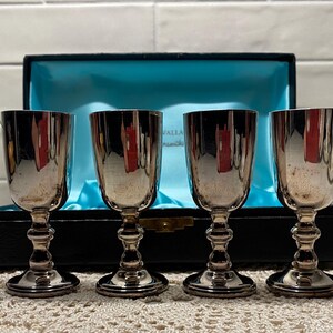 【BURKE & WALLACE】 スプーンホルダー 　兎のハンドル BURKE & WALLACE】 スプーンホルダー 兎のハンドル BURKE