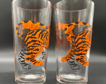 Vintage Esso “tiger in Your Tank” Glasses - Set of 2 - 1970s