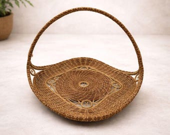 Vintage Hand-Coiled Pine Needle Basket with Handle – Mid-Century Folk Art