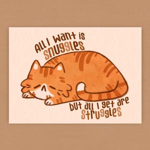 Lámina artística de gato en lucha - Lámina A6 - Ilustración divertida de gato - Lámina de gato adorable - Lámina artística kawaii cottagecore