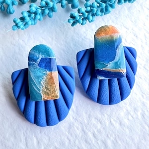 Puces d'oreilles arche colorées en pâte polymère : bijoux géométriques tendance, gros clous épais