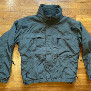 Discontinued, 5.11 Tactical, 5 In 1 Jacket, Fleece and Heavy Coat Combo Full Zip. Size Medium. Rare!